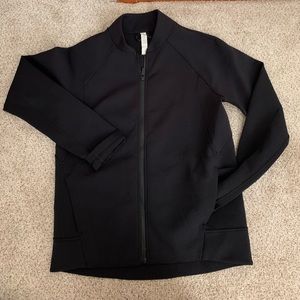 Lululemon black jacket with pockets